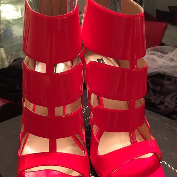 Ruthie Davis Gladiator Sandal ( Size 41) - Picture 4 of 4